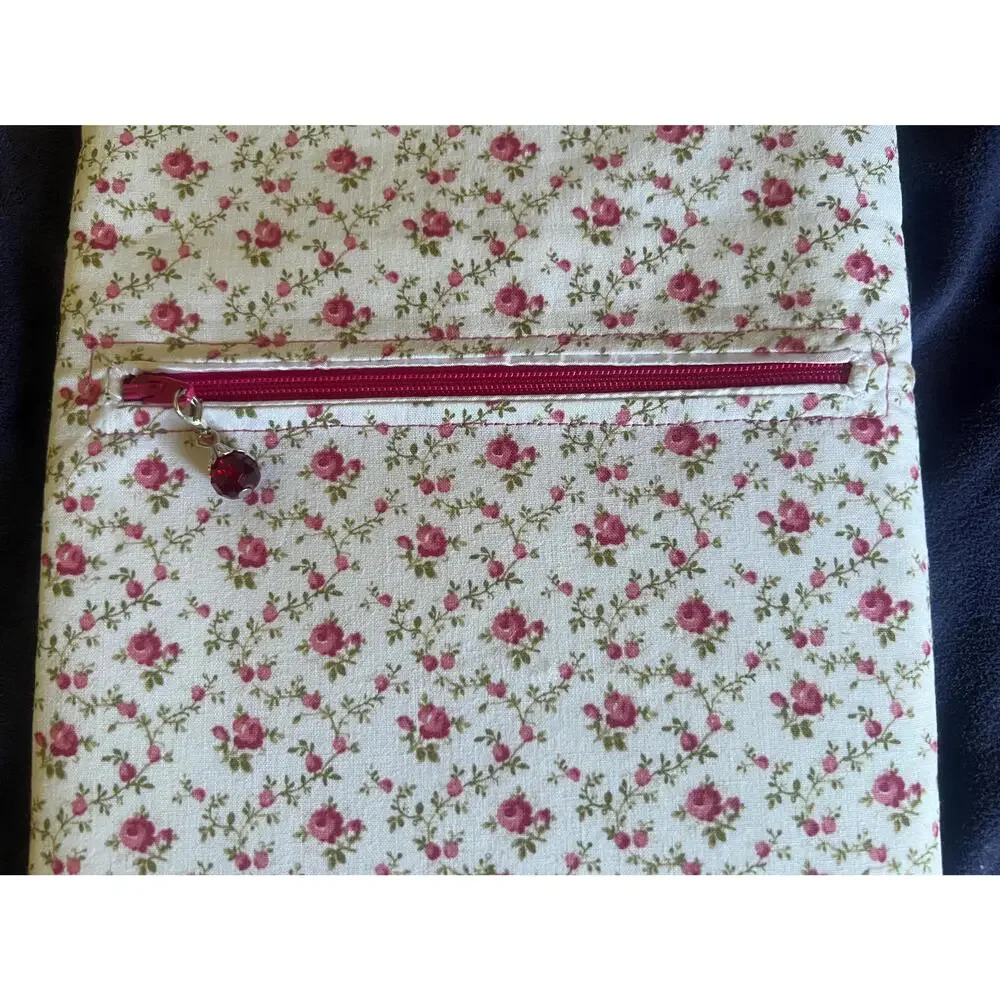NWOT Book Sleeve & eReader Zip Pouch, Front Zipper Pocket